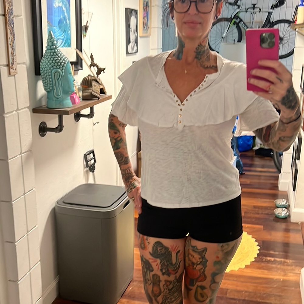 Beautiful comfortable white tee